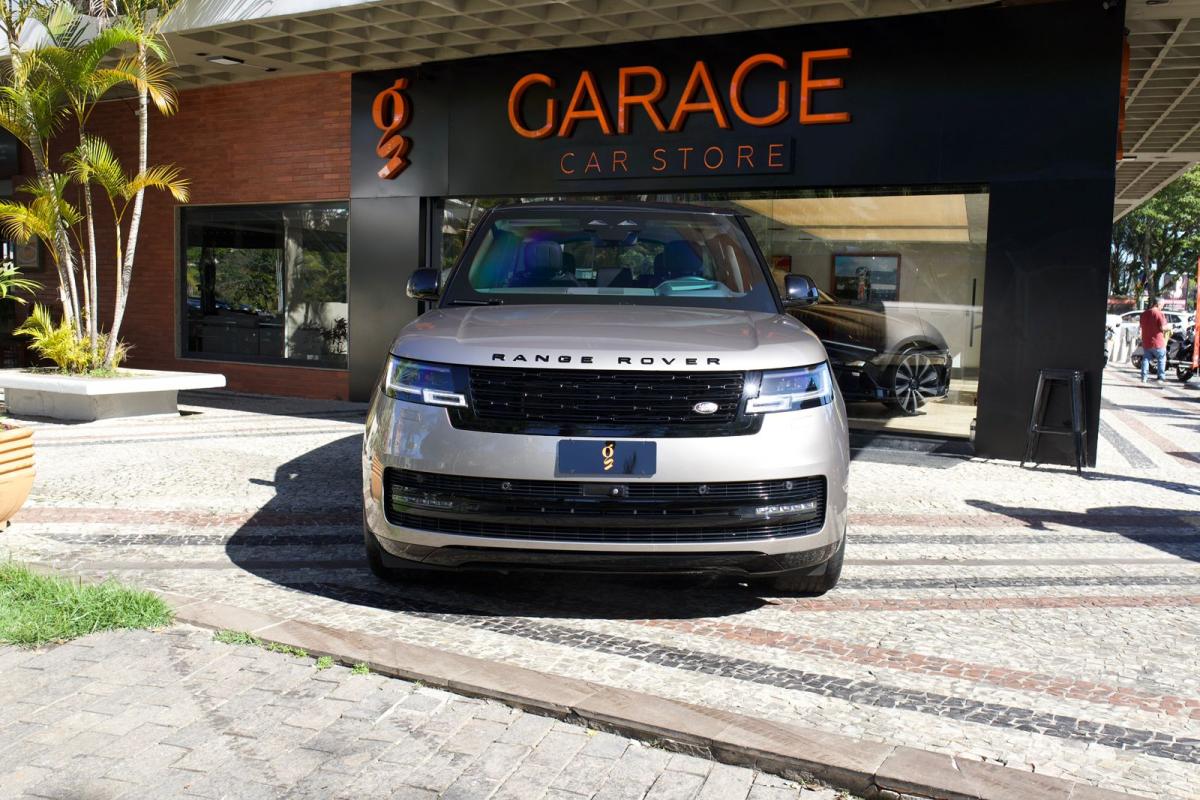 Range Rover First Edition