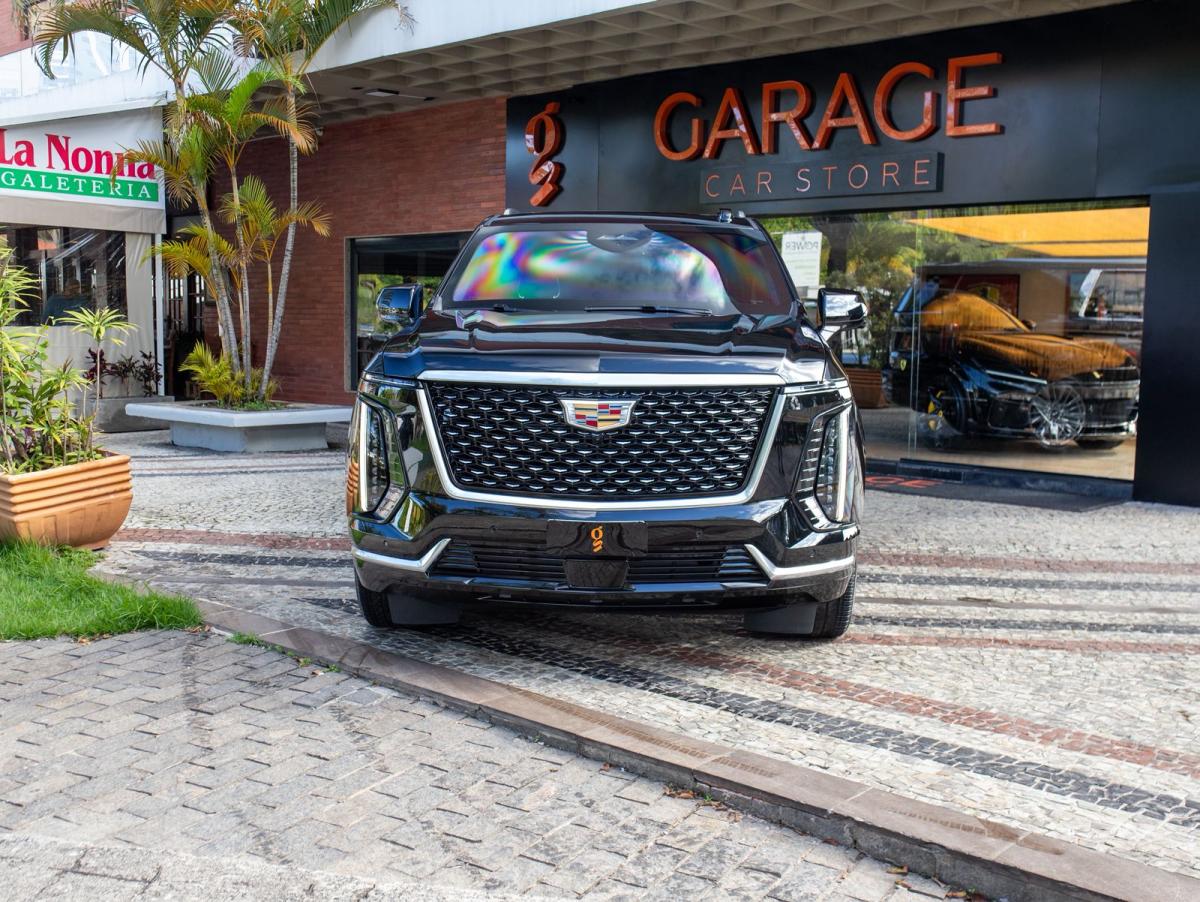 Escalade Luxury